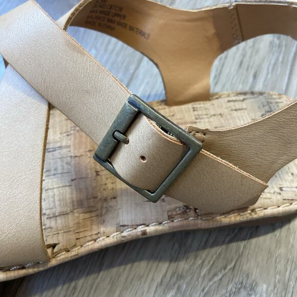 Kork-Ease Sandals Women Sz 9.5 Tan Leather Buckle Strappy Comfortable - Picture 8 of 9